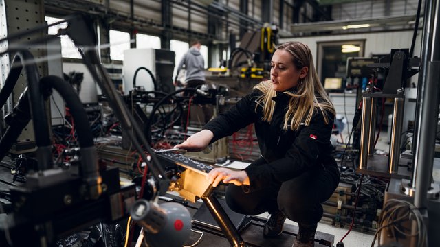 Modellierung von Schweißnähten zum Nachweis der Ermüdungsfestigkeit mit dem Örtlichen Konzept